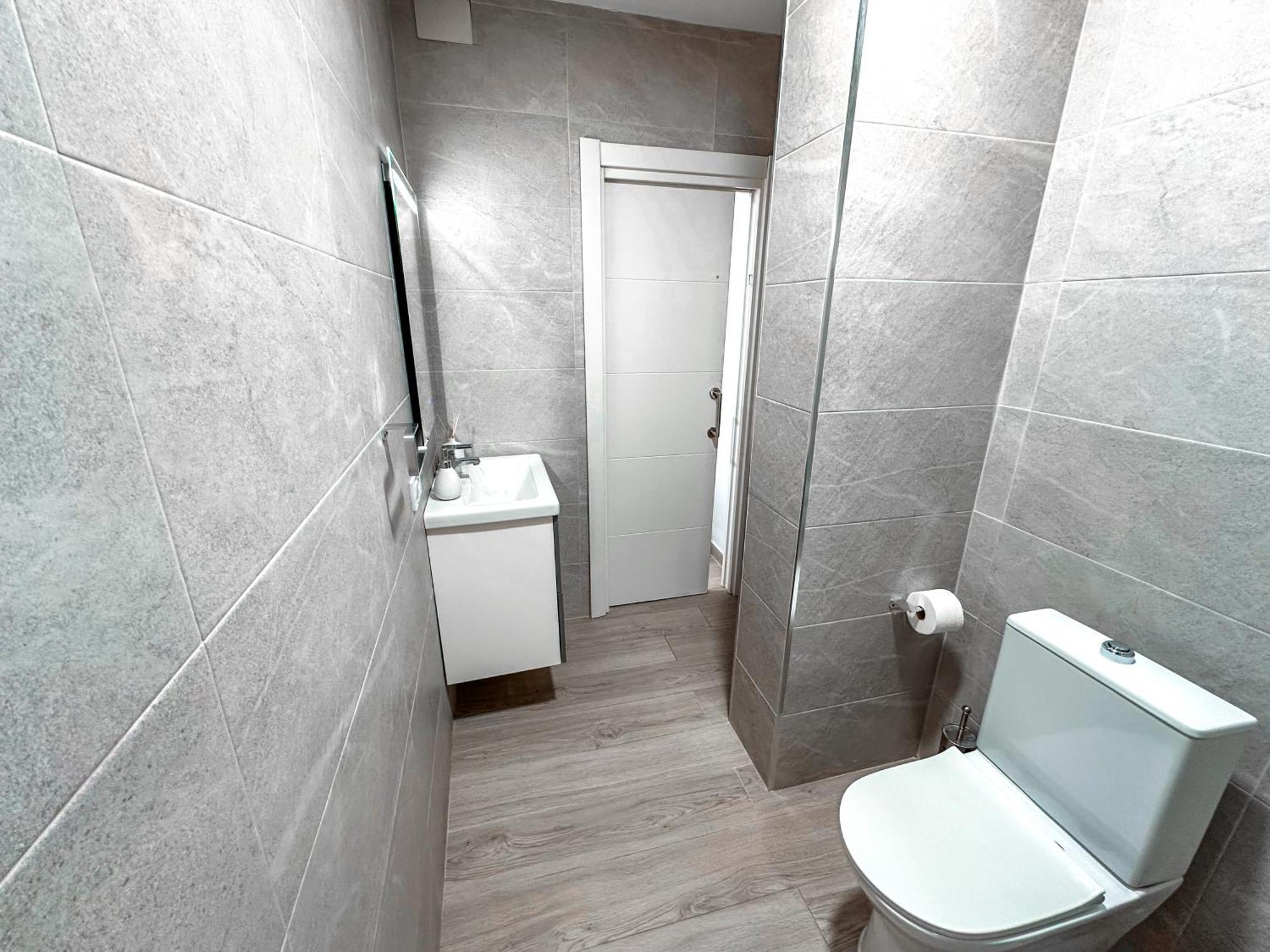 A&M Apartamento En Nervion Seville Exterior photo